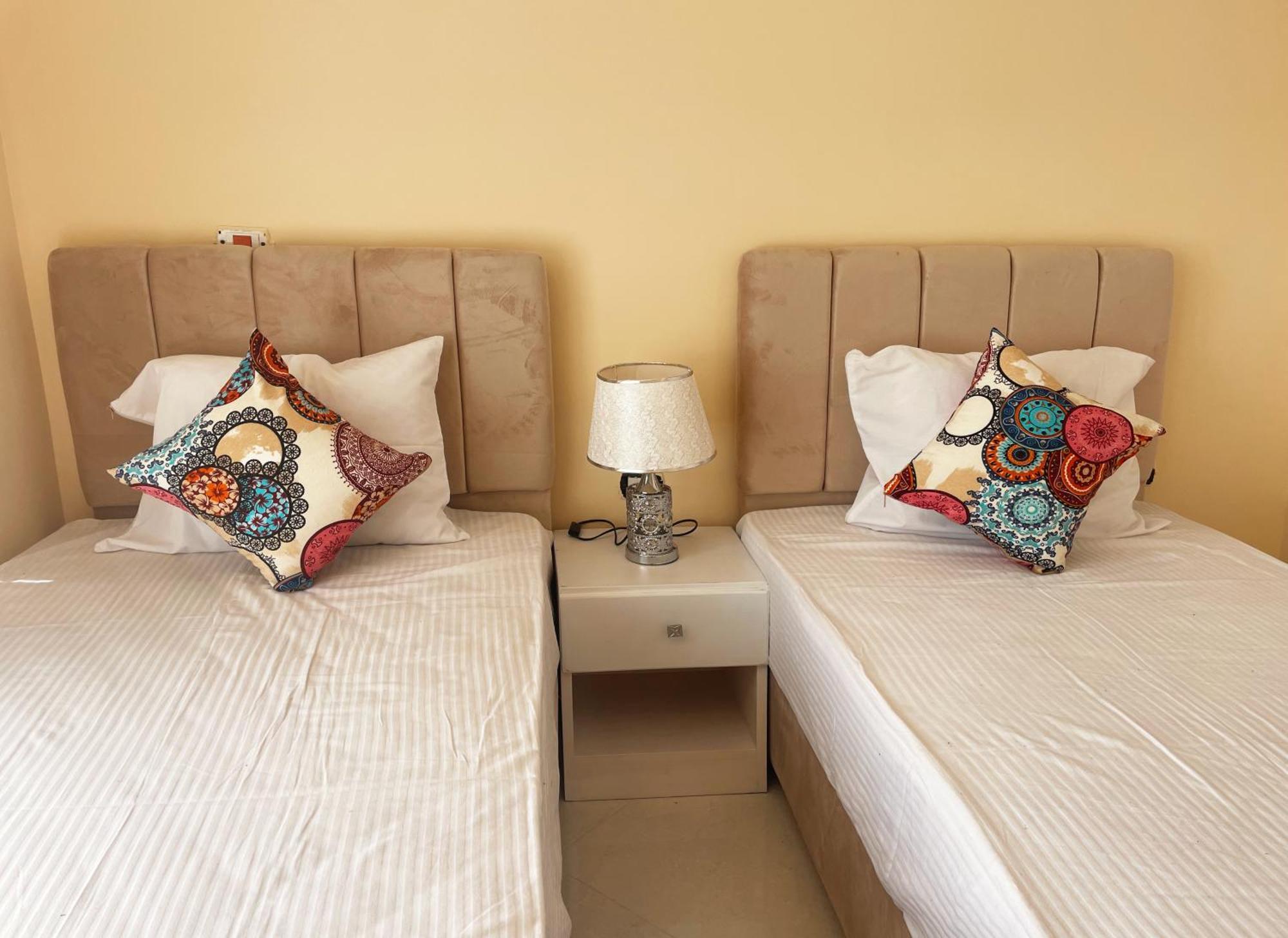 Karima House Hotell Luxor Exteriör bild